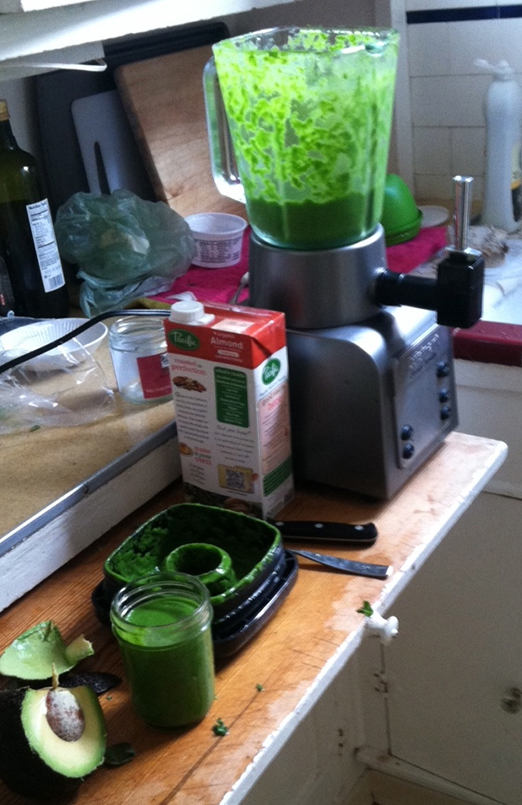 avocado smoothie .jpg
