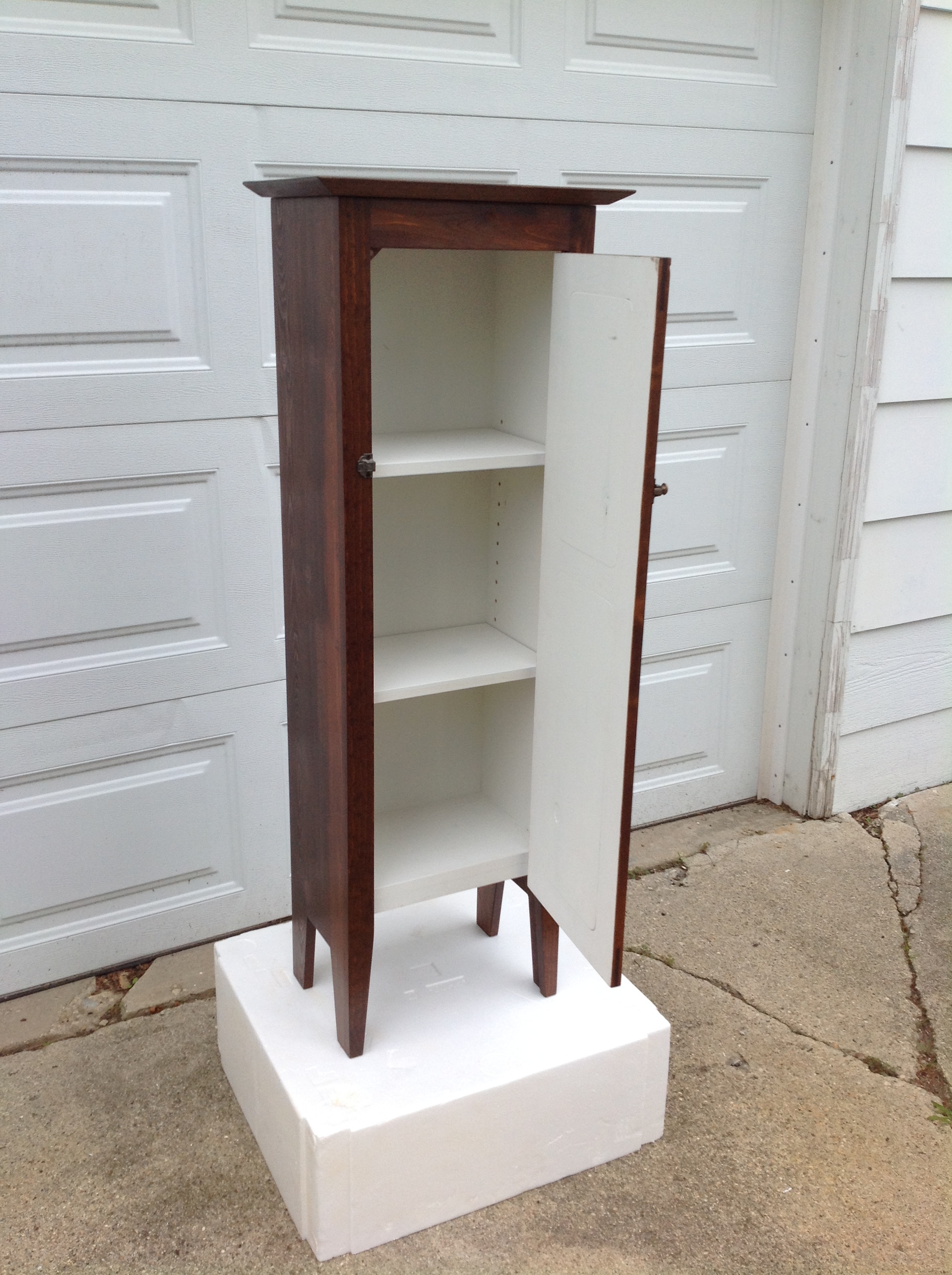 Solid pine jelly cabinet / storage cabinet