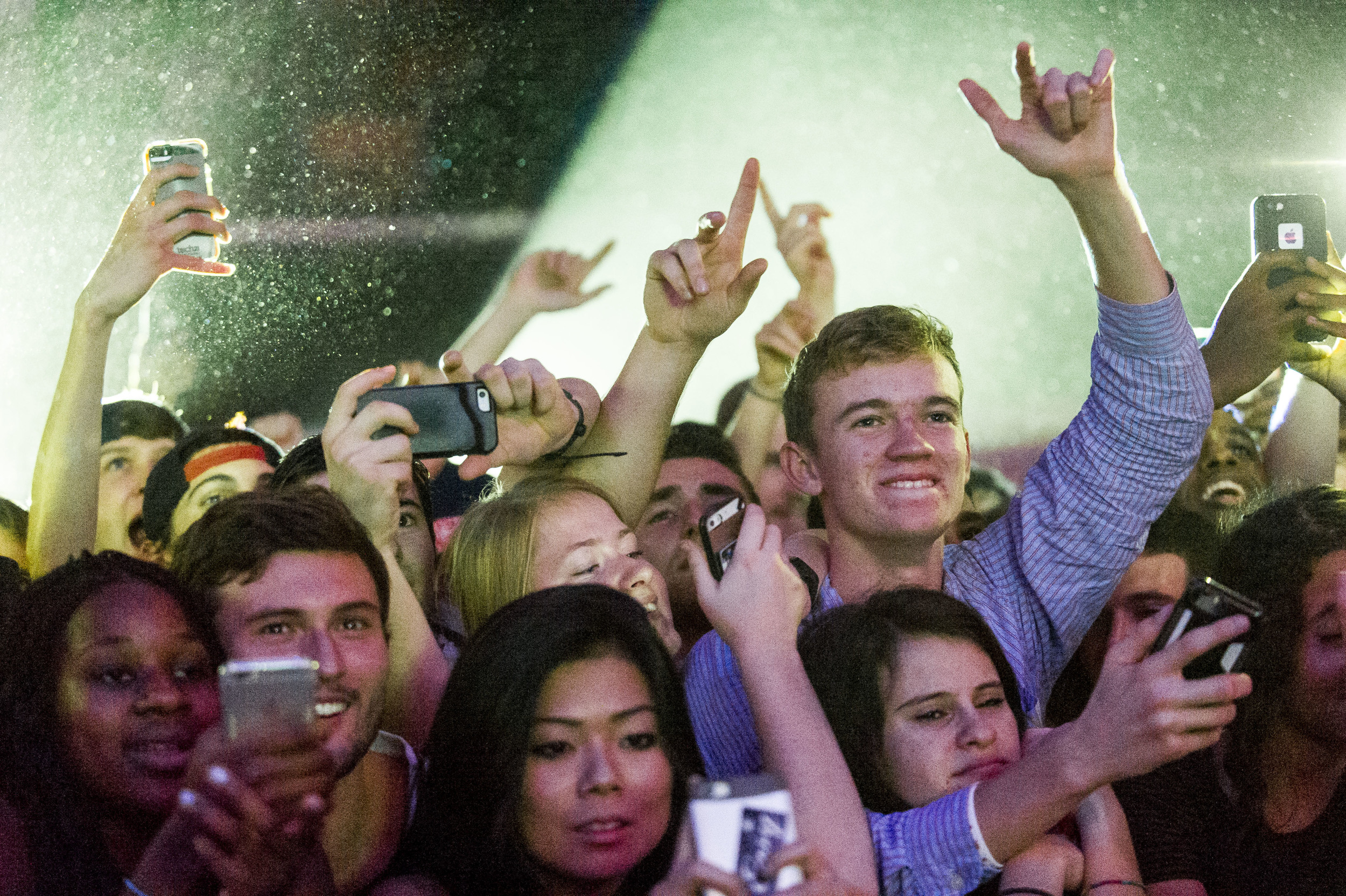  Students enjoy a T-Pain concert. 