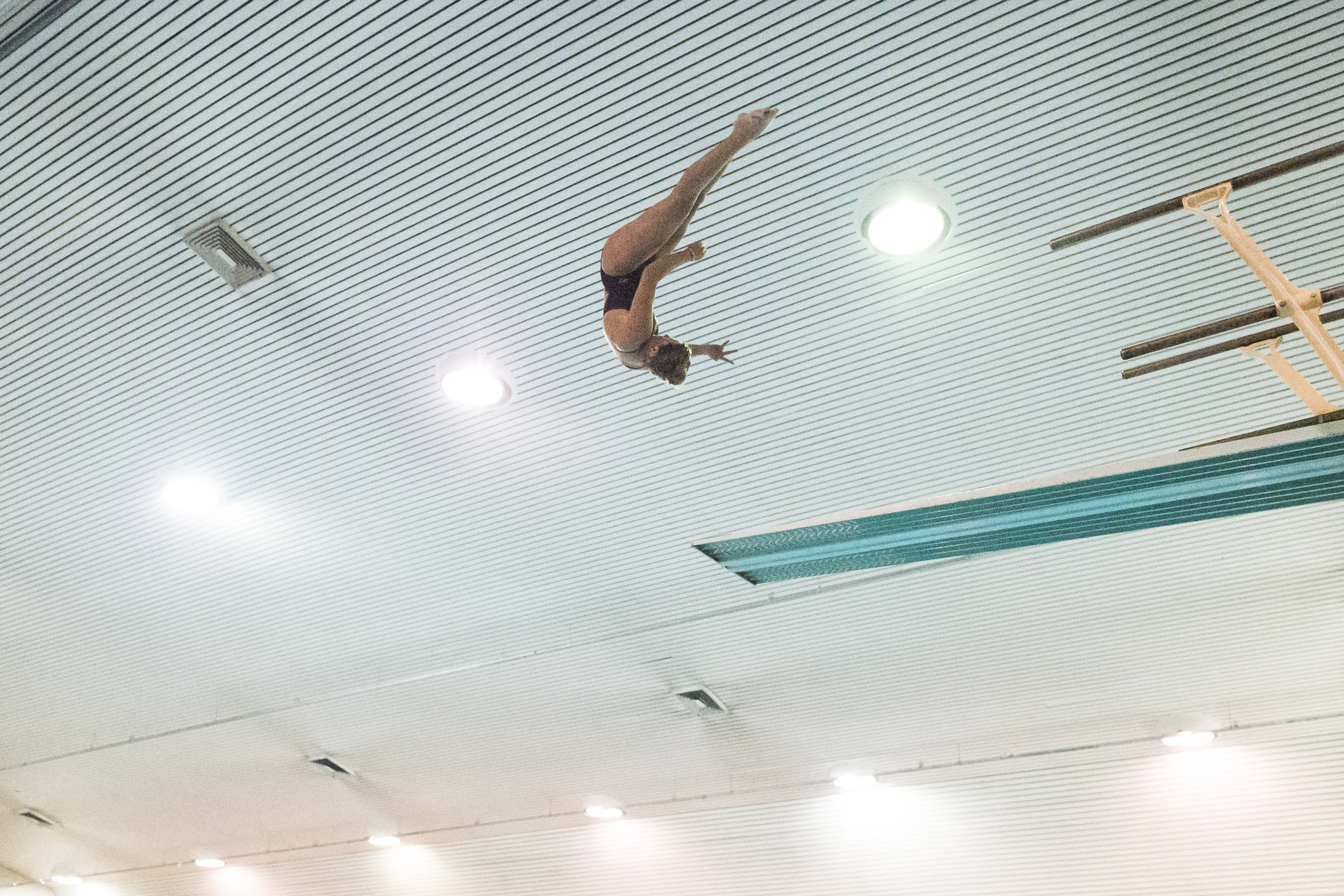Emma Jarczyk '17 took first place in both 1-meter and 3-meter diving in Bates' dual-meet win over Middlebury on Jan. 10, 2016. 