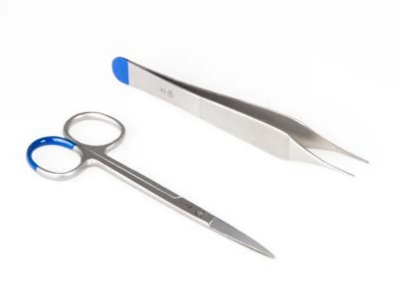 Disposable hechtingverwijder set HKC LM2014478 (per doos van 100 sets) 1 Iris & ligature schaar recht 11cm 1 Micro Adson anatomische pincet 12cm