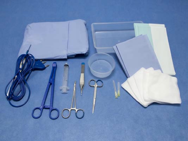 LM2015129-6 Labia correction set