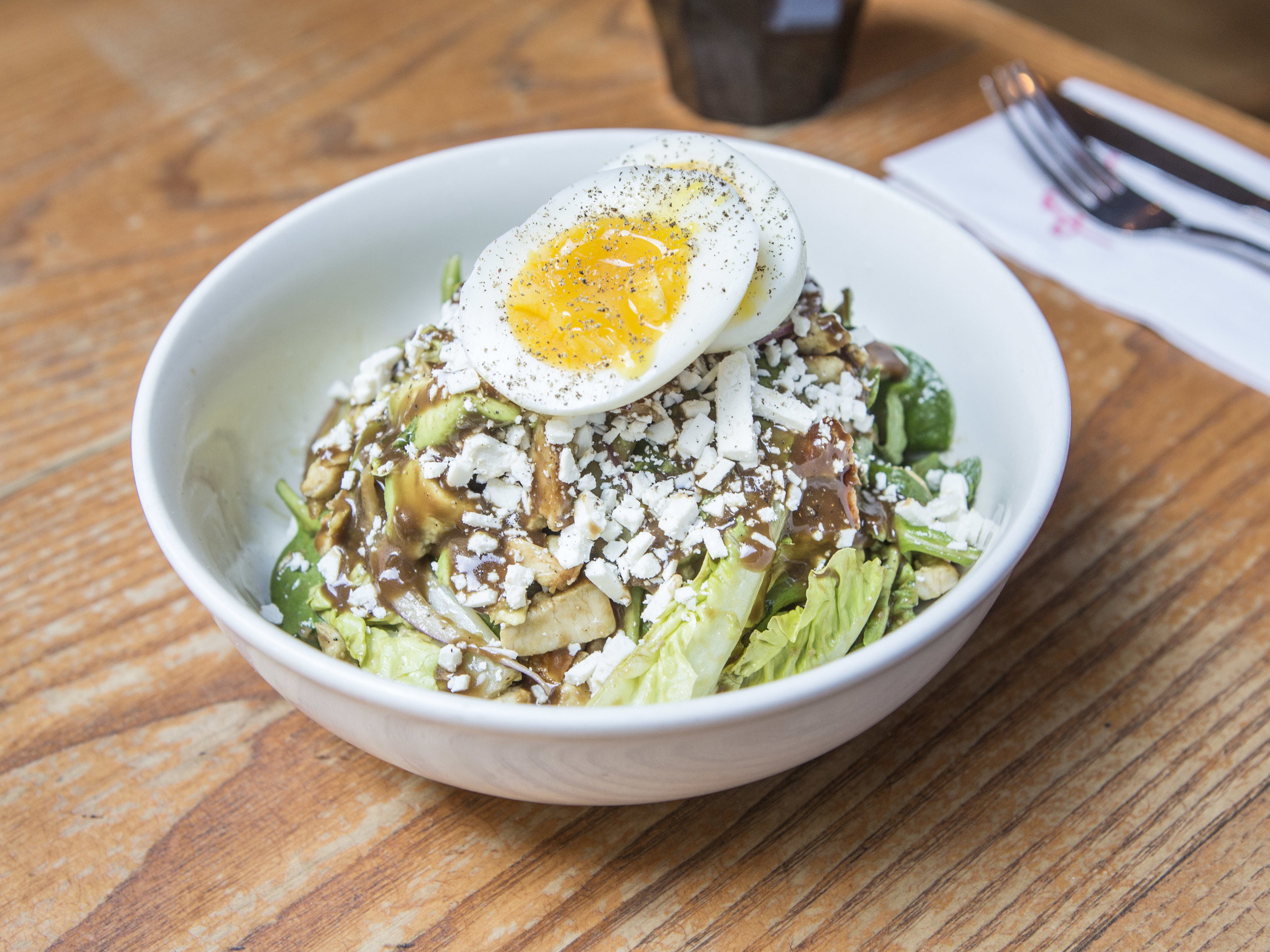 Ruby's Cafe_Chicken Avocado Salad-14.jpg