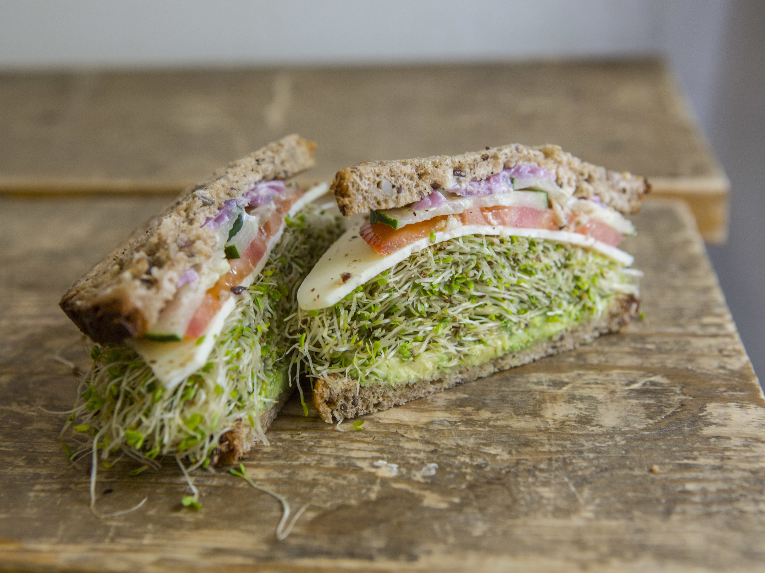 Summers Juice and Coffee_Veggie Sandwich-13.jpg