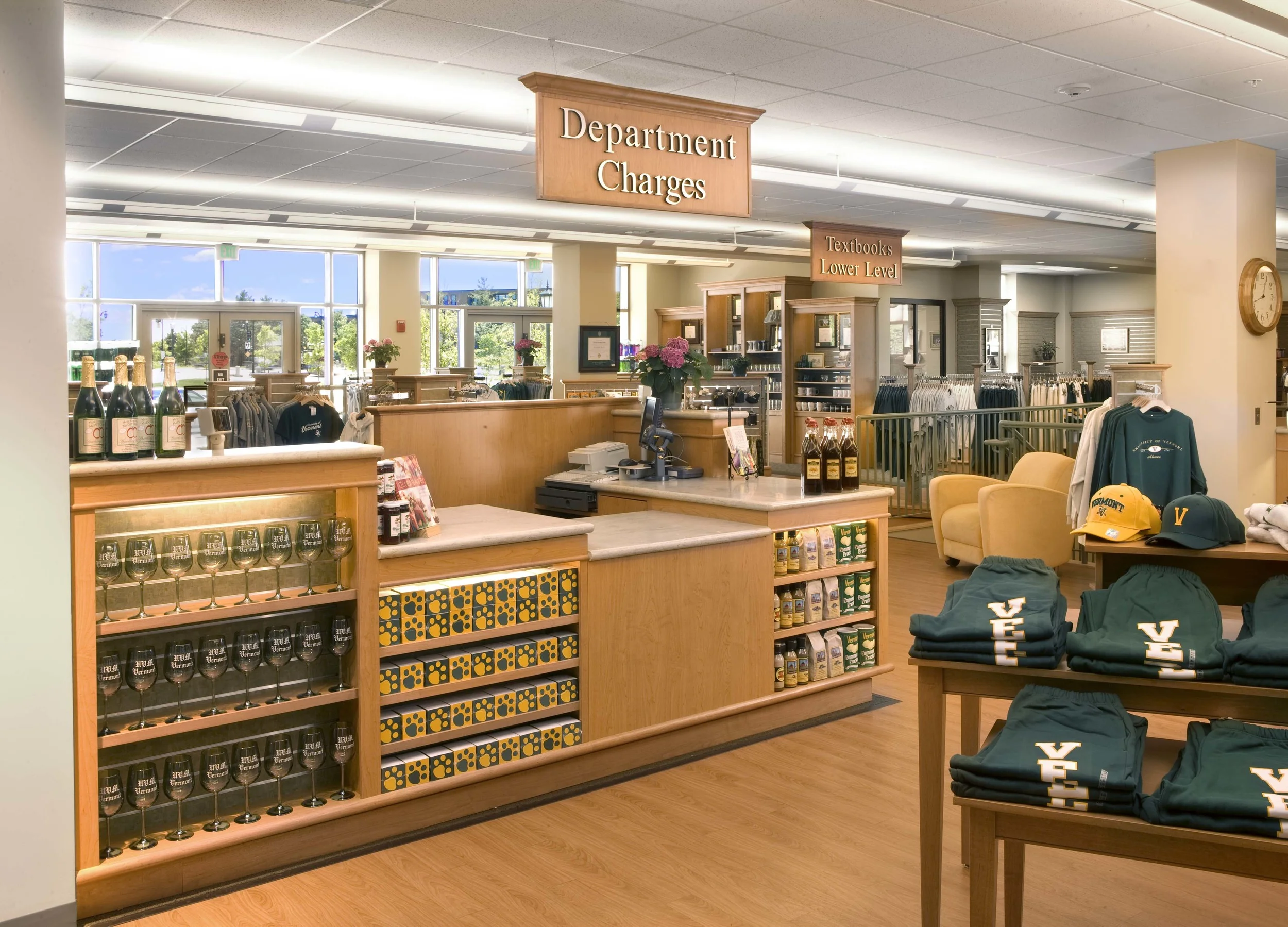 bkstore_counter2.jpg