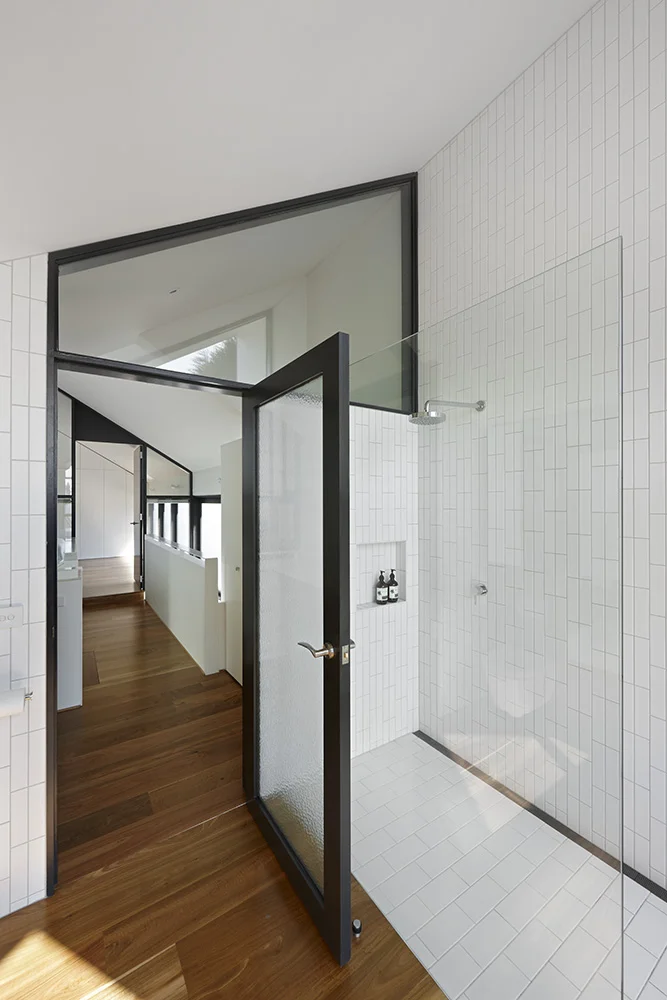 North Fitzroy House. Master Ensuite