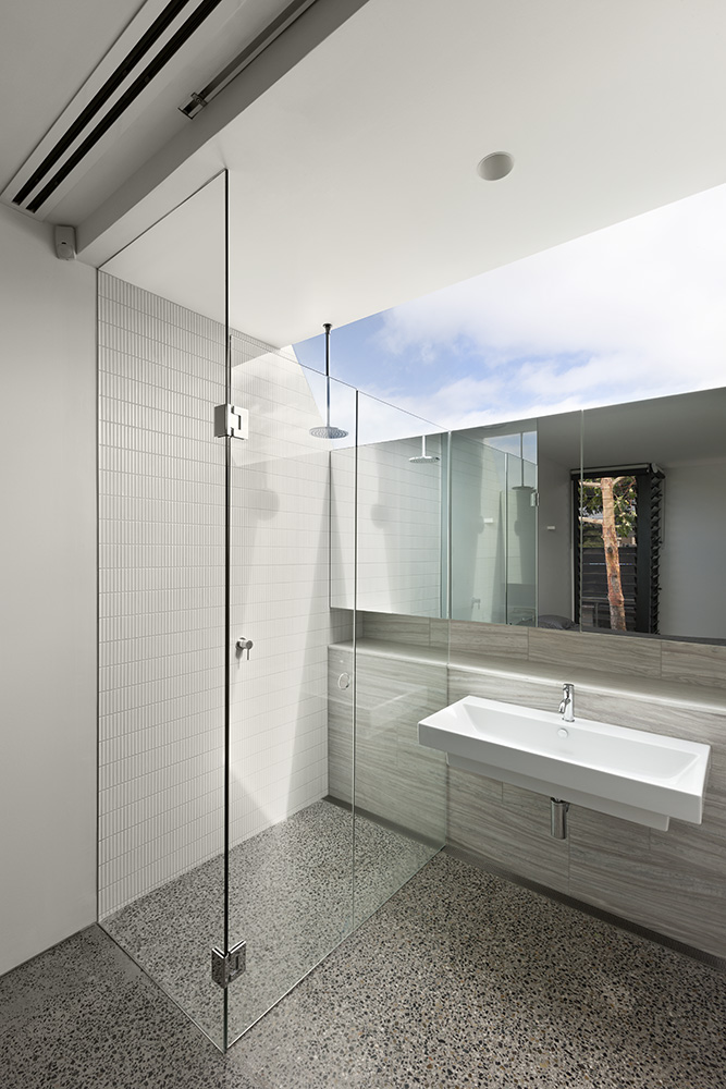 South Yarra Apartments. Bathroom