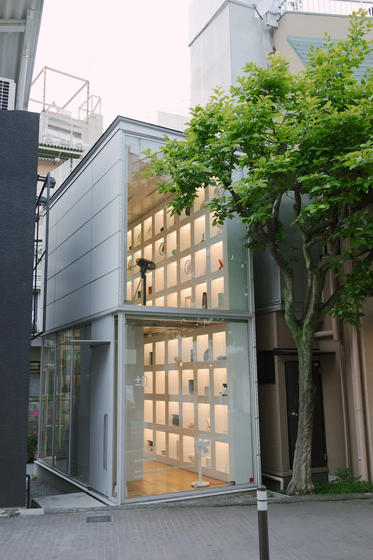 ±0 Showroom in Harajuku. 