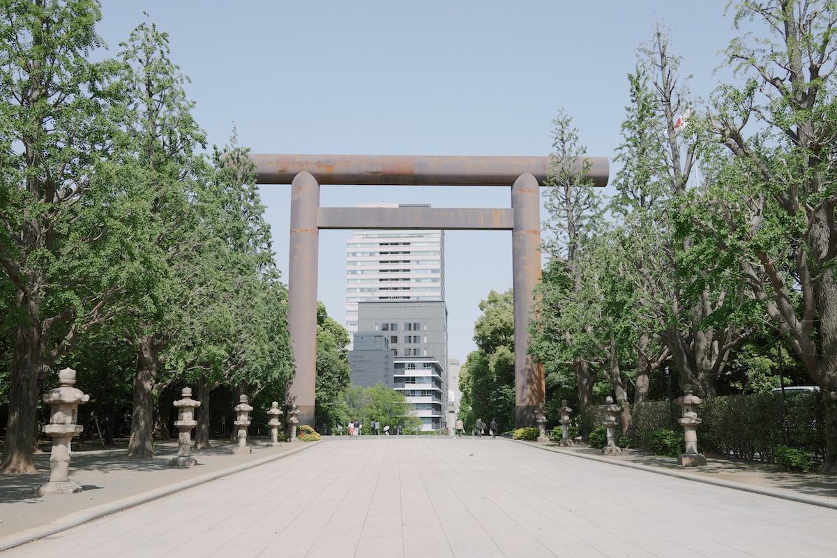 The massive gate of Yasukuni Shrine.