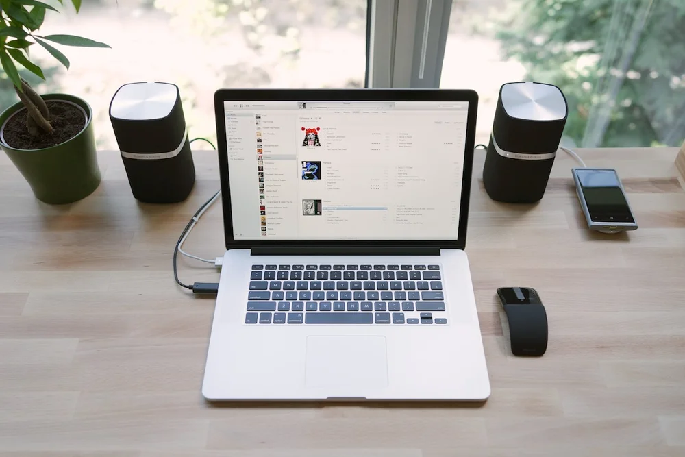 Bowers Wilkins Mm 1 Minimally Minimal