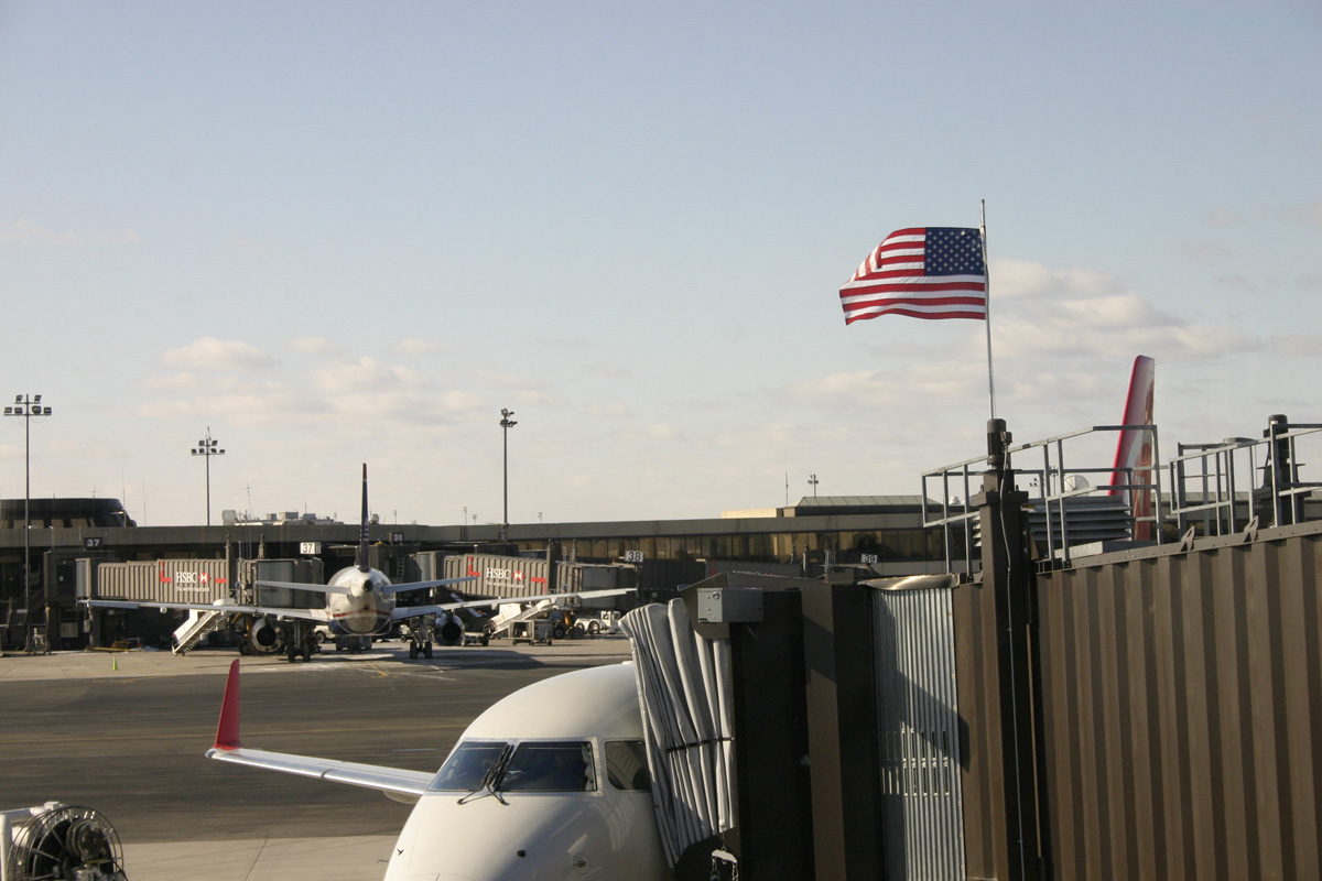 Newark Liberty International Airport, Winter 2009