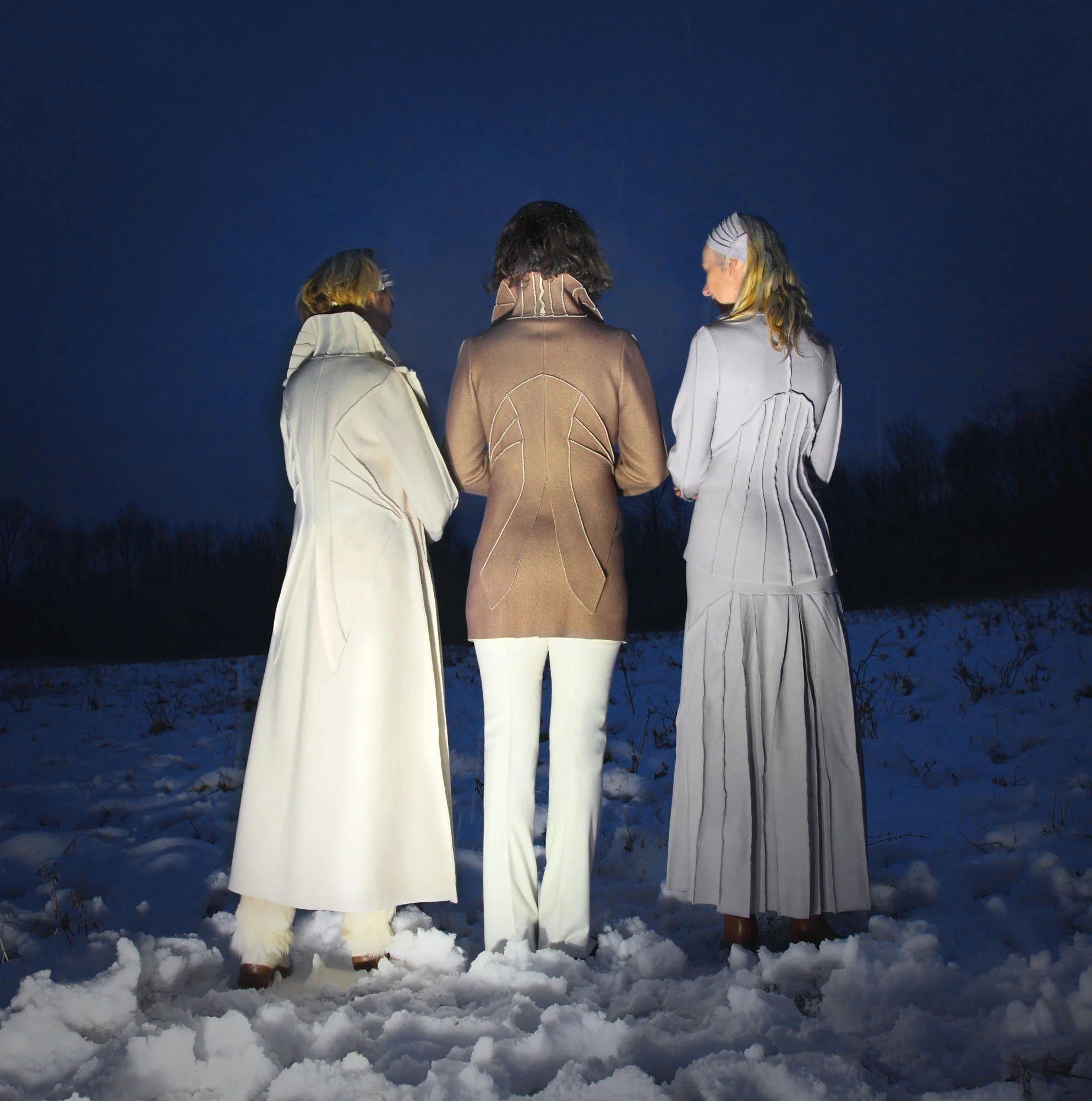 three_graces_night.jpg
