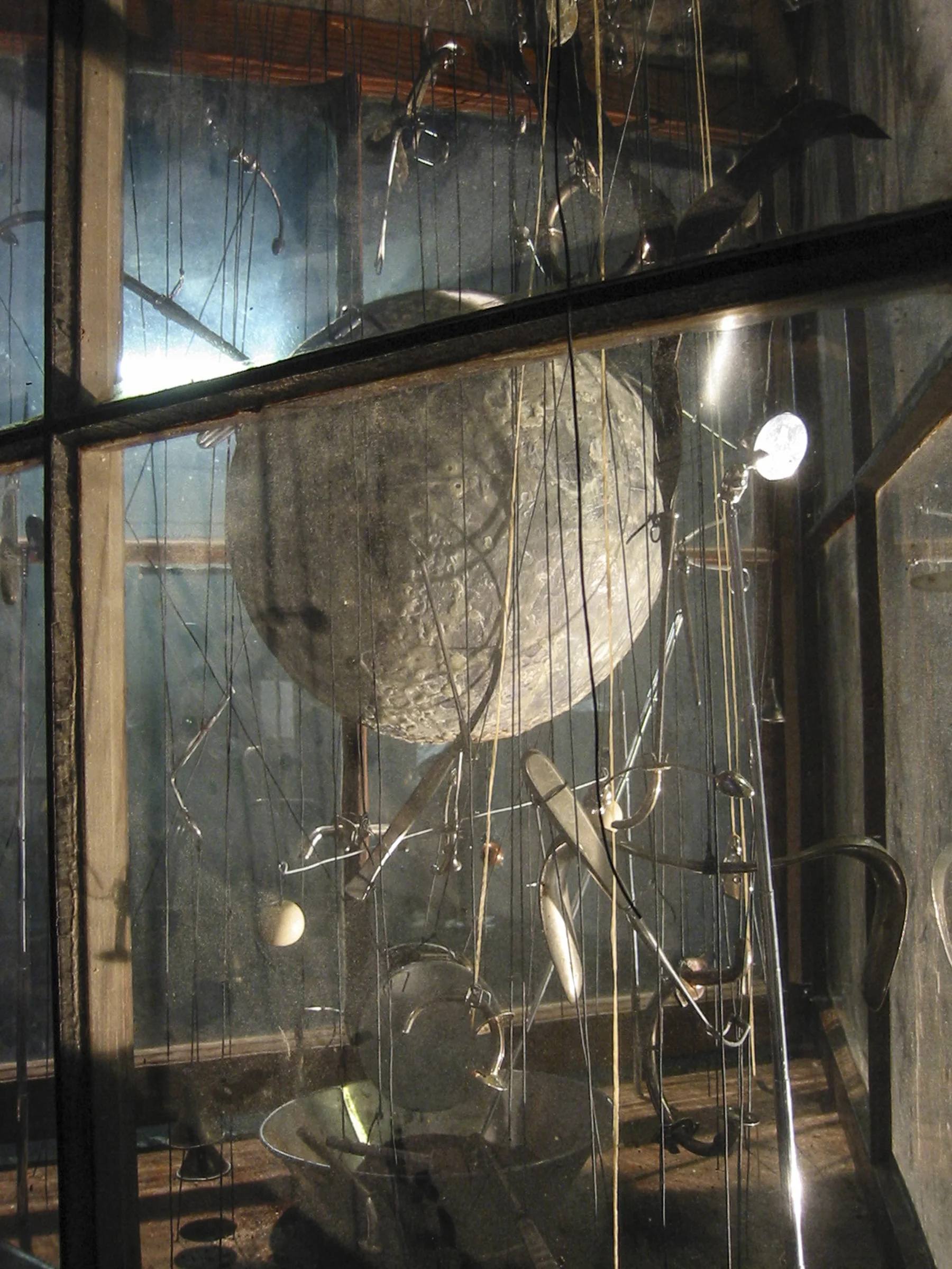 moon cabinet 3.jpg