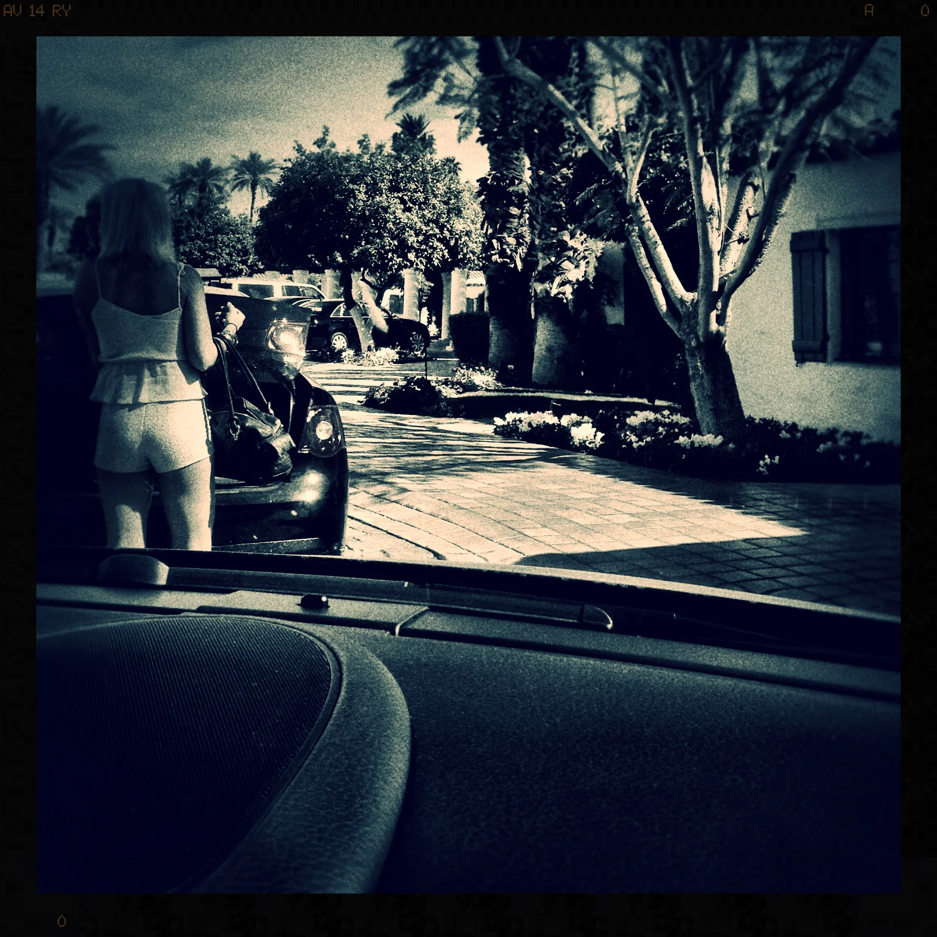 woman_leaving.jpg