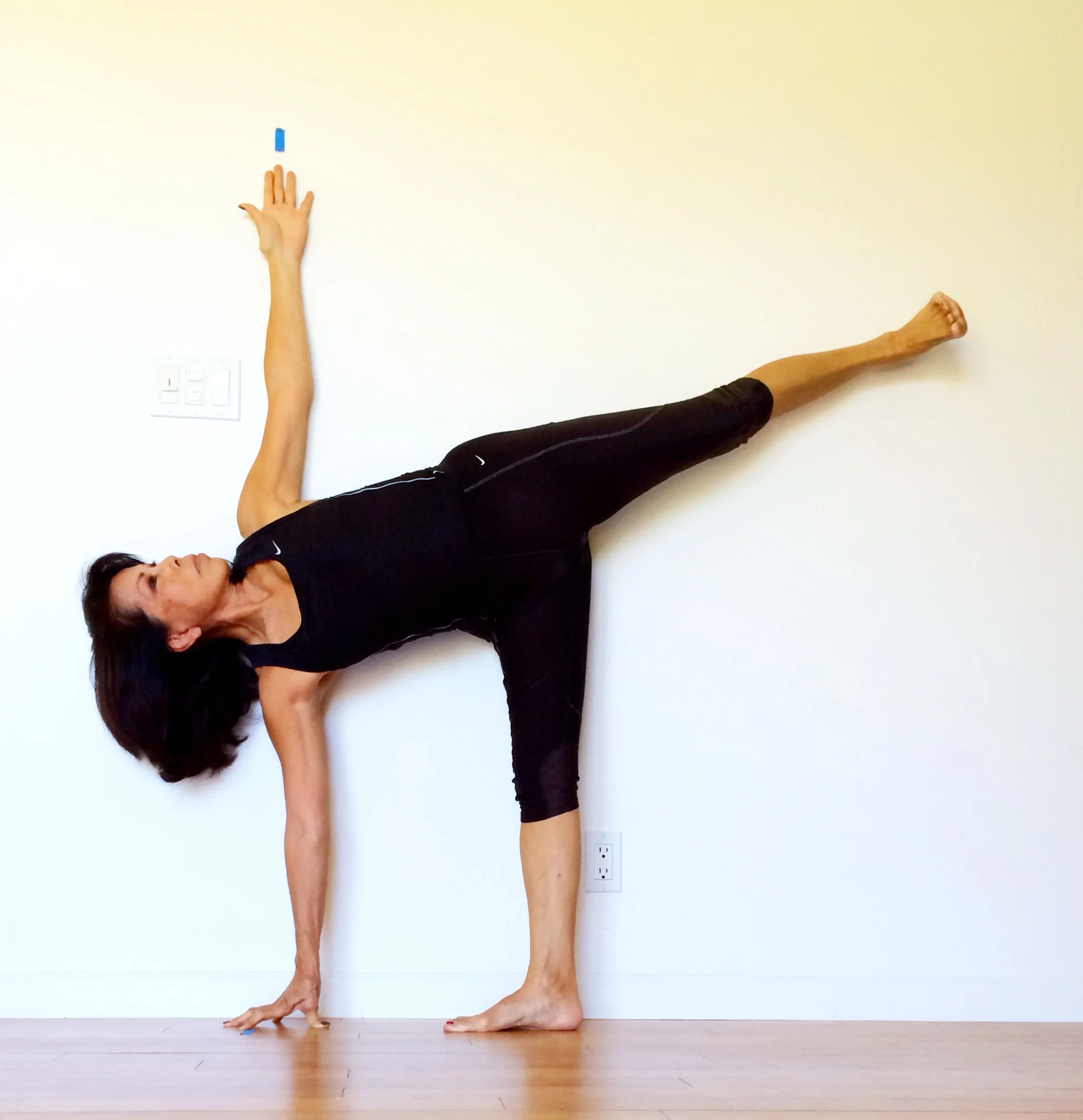 ardhachandrasana.jpg