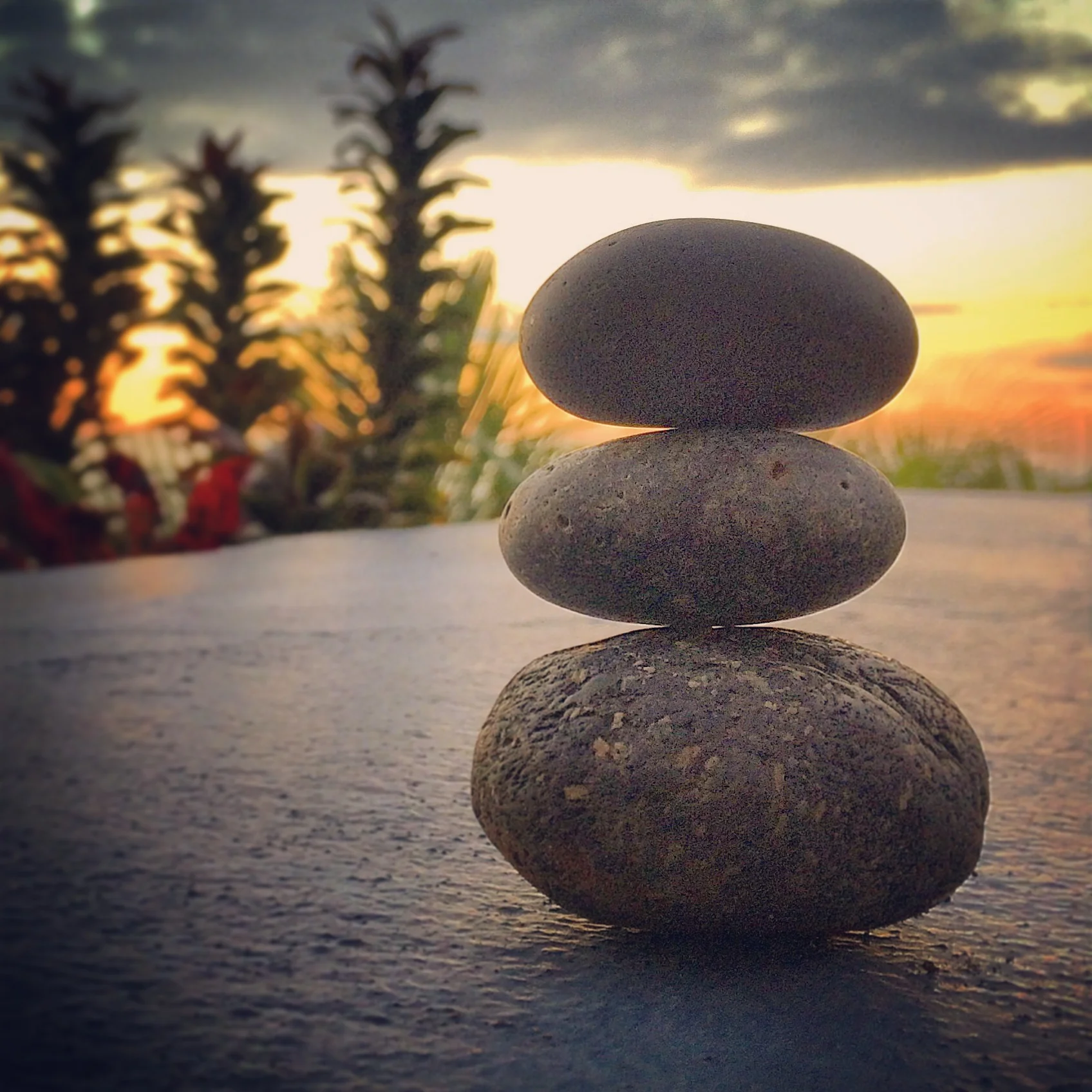 Balanced_rocks.jpg