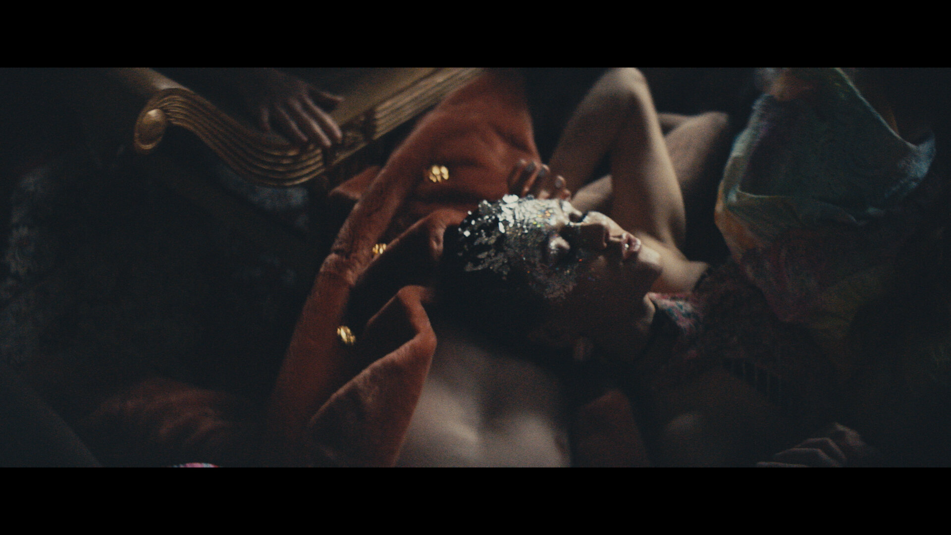 Haiku Hands - Fashion Model Art (feat. Sofi Tukker)