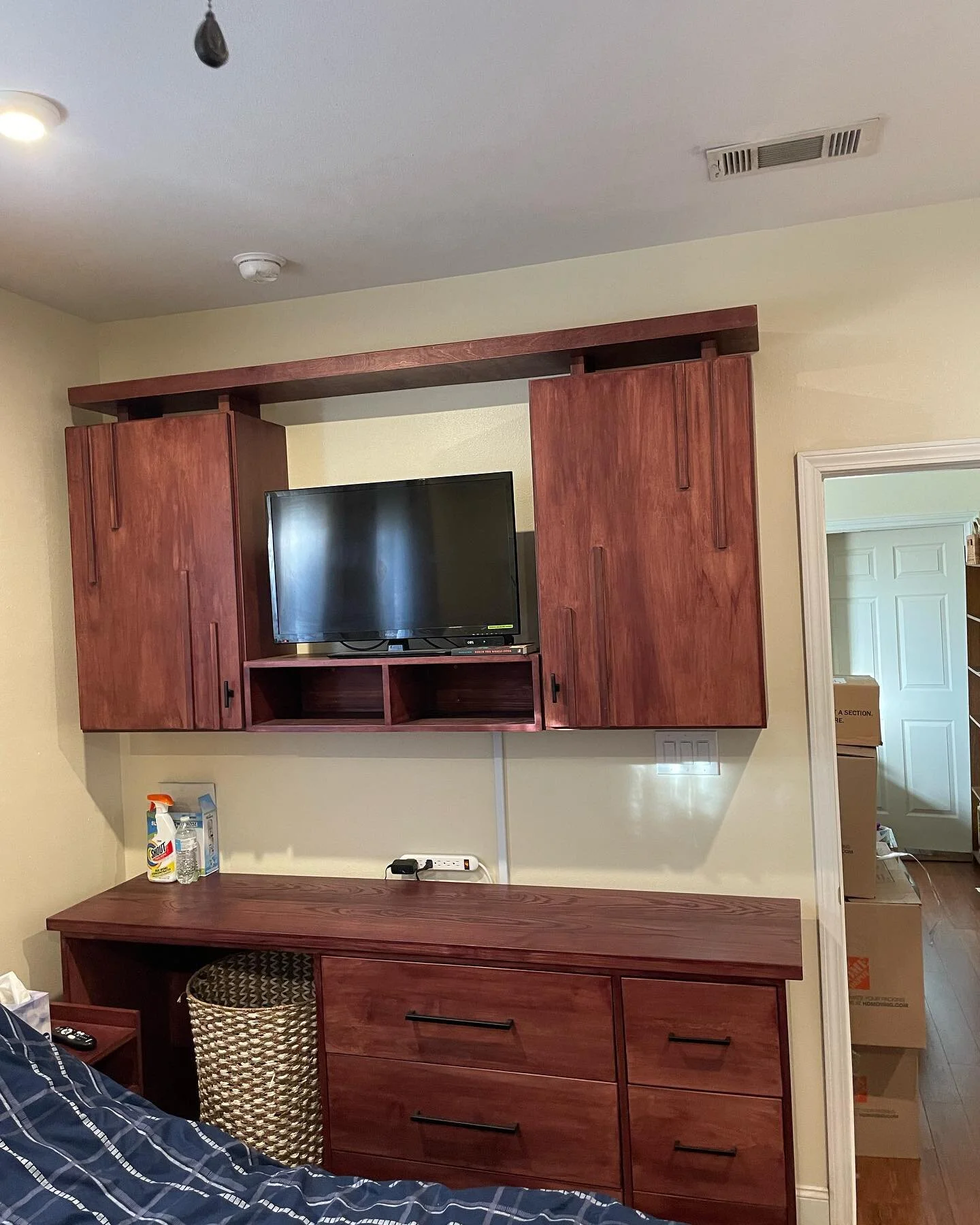 Had the opportunity to do a whole bedroom design for a couple that does a lot of work for others in the community. They wanted their place of rest to be peaceful, organized and just for them.  @giudiebrown and I built nightstands, floating tv cabinet