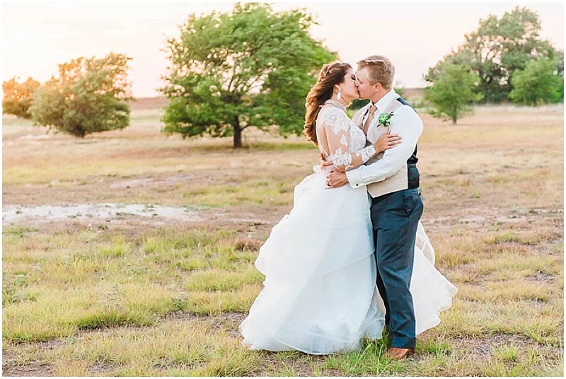 LissaAnglin_Eberley_WeddingPhotographer045.jpg