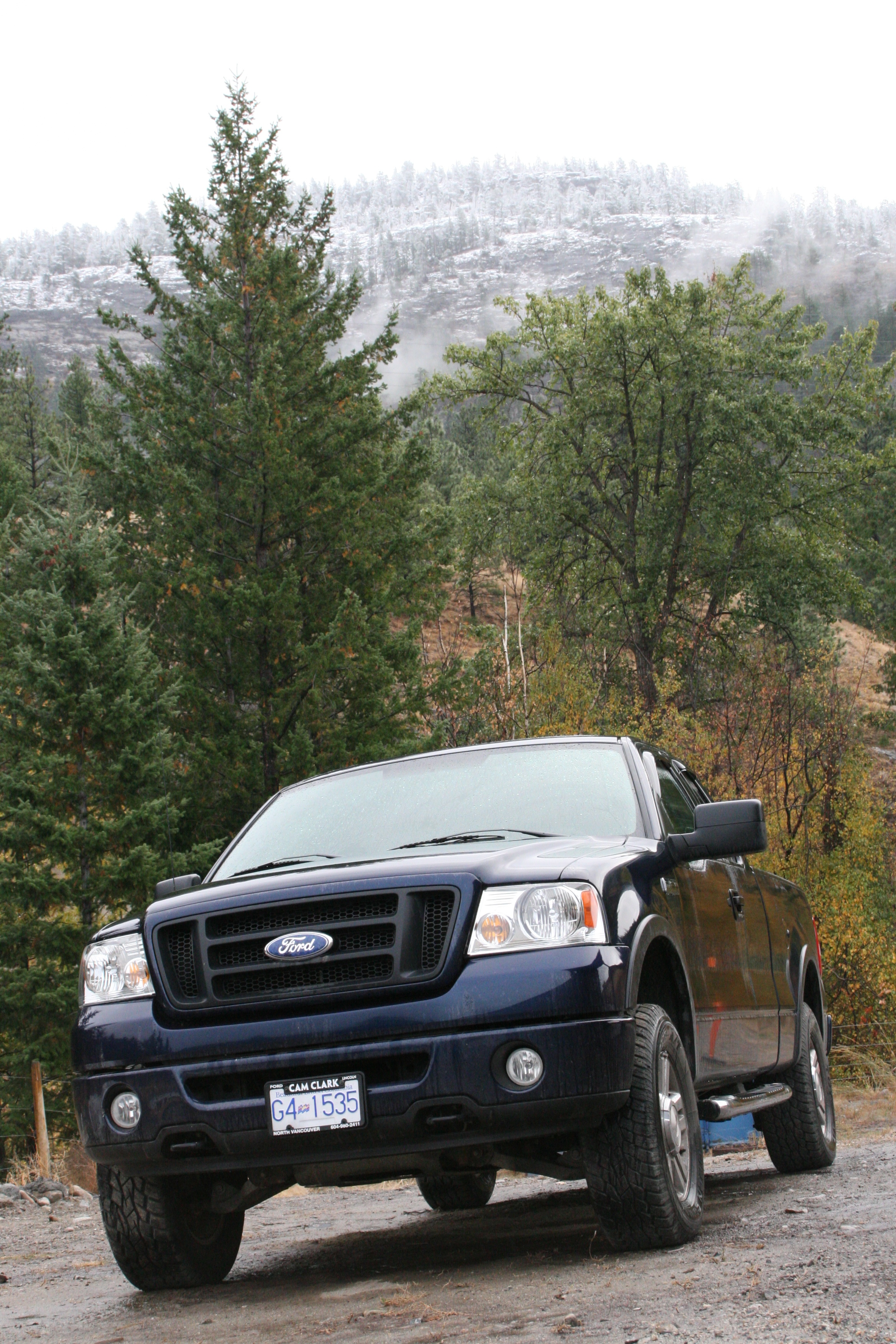 This just looked like: "Painted Rock Wines - Built Ford Tough"