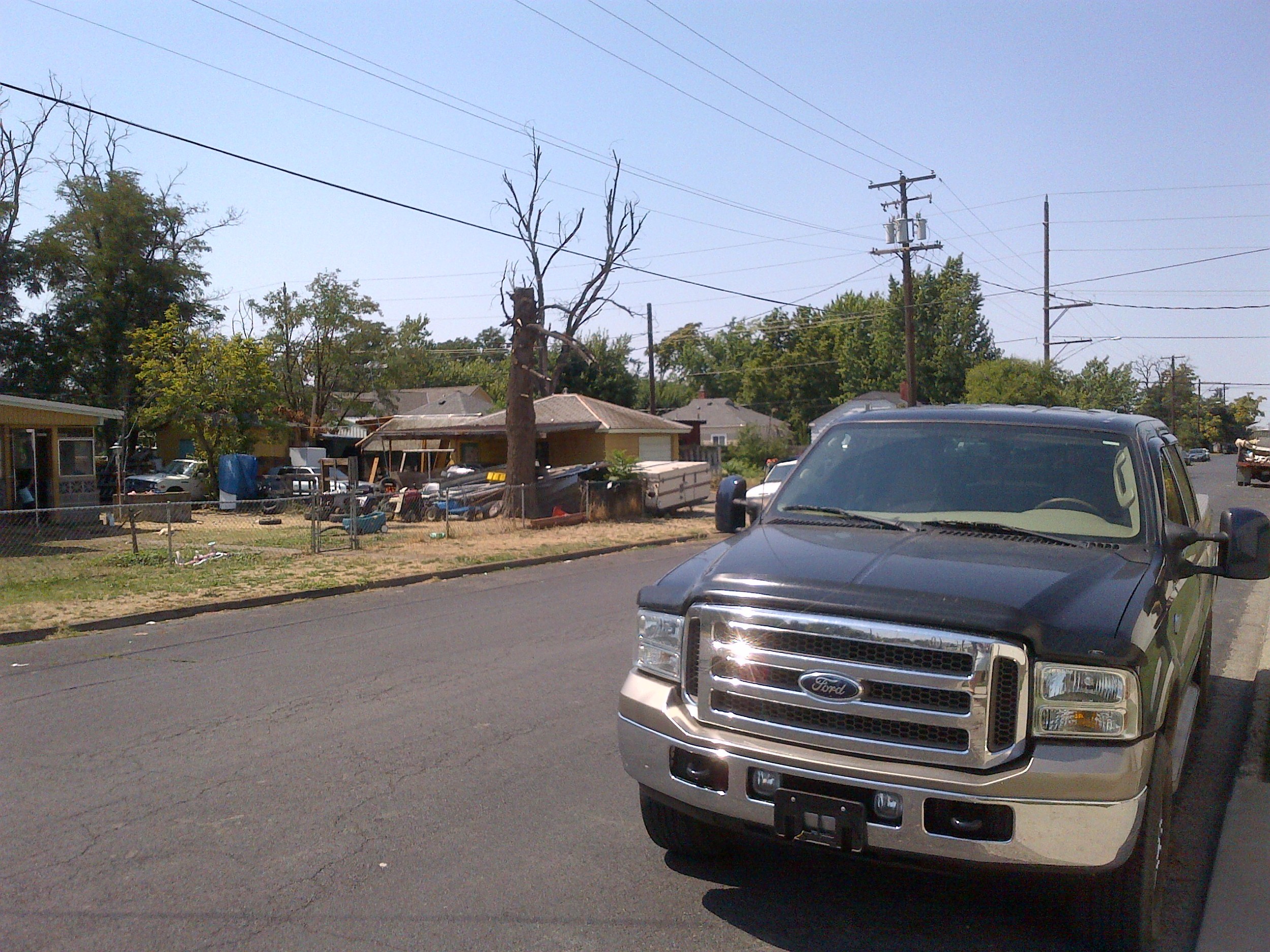  Walla Walla streets in K Vintners F-250...Ridin' high, rollin' up on the downlow.   