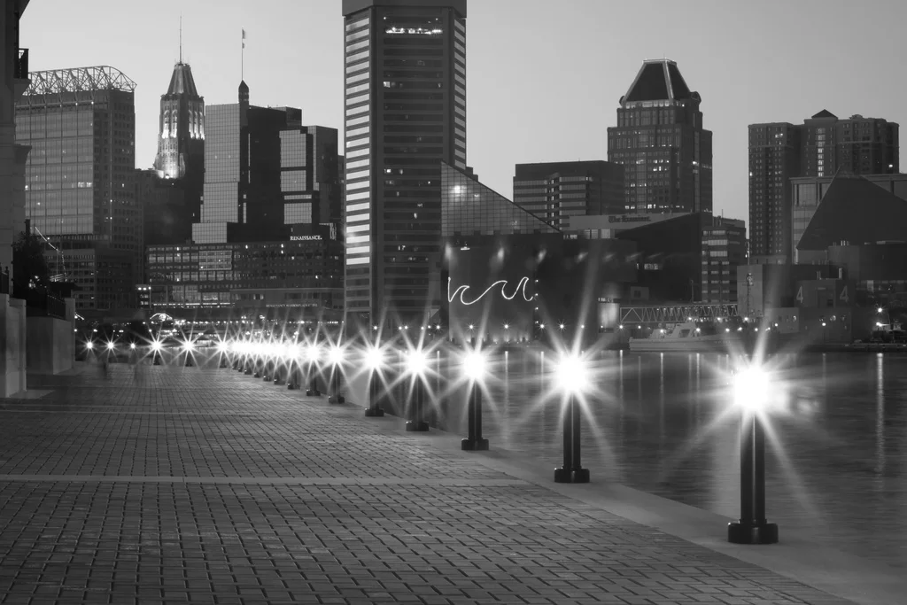 inner harbor skyline bw.jpg