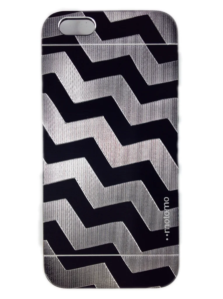 DigitalCarver-iPhoneCase-Zigzag.JPG