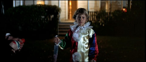 Little kids AND clowns. Two of the creepiest things, all rolled into one.