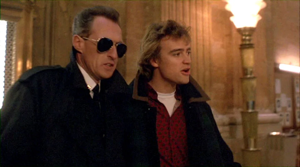 This image is reaching dangerous levels of 90s here.