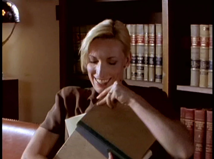 THIS IS NOT HOW PROFESSIONAL LIBRARIANS BEHAVE.
