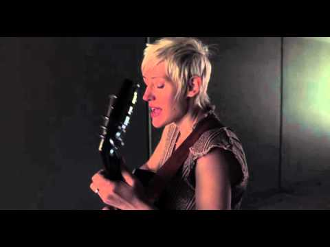 Rae Hering - Smile (acoustic)