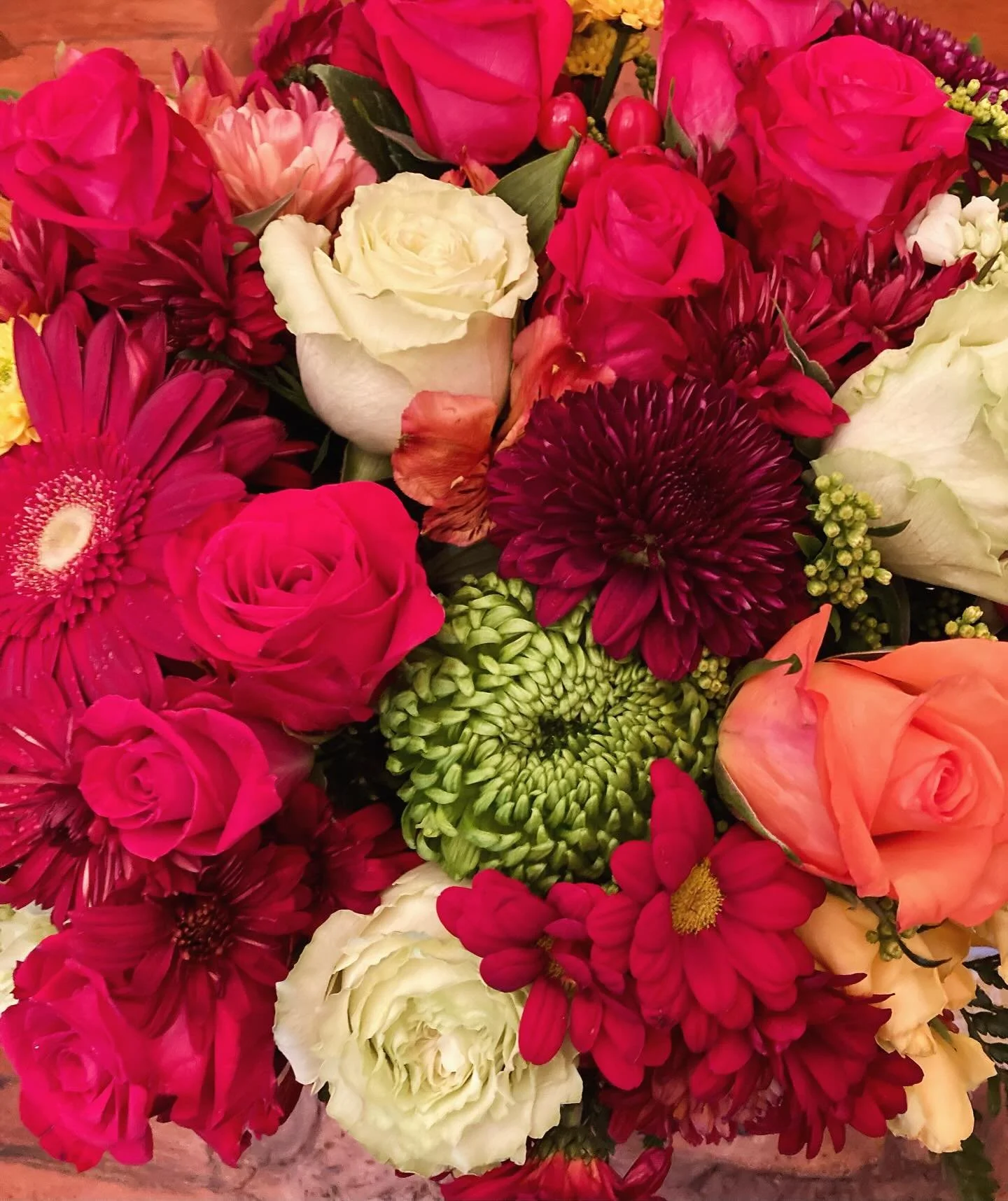 Bright berry fall mound.