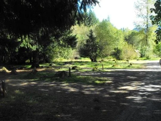 Cougar Crossing Campground - McKenzie River, Oregon