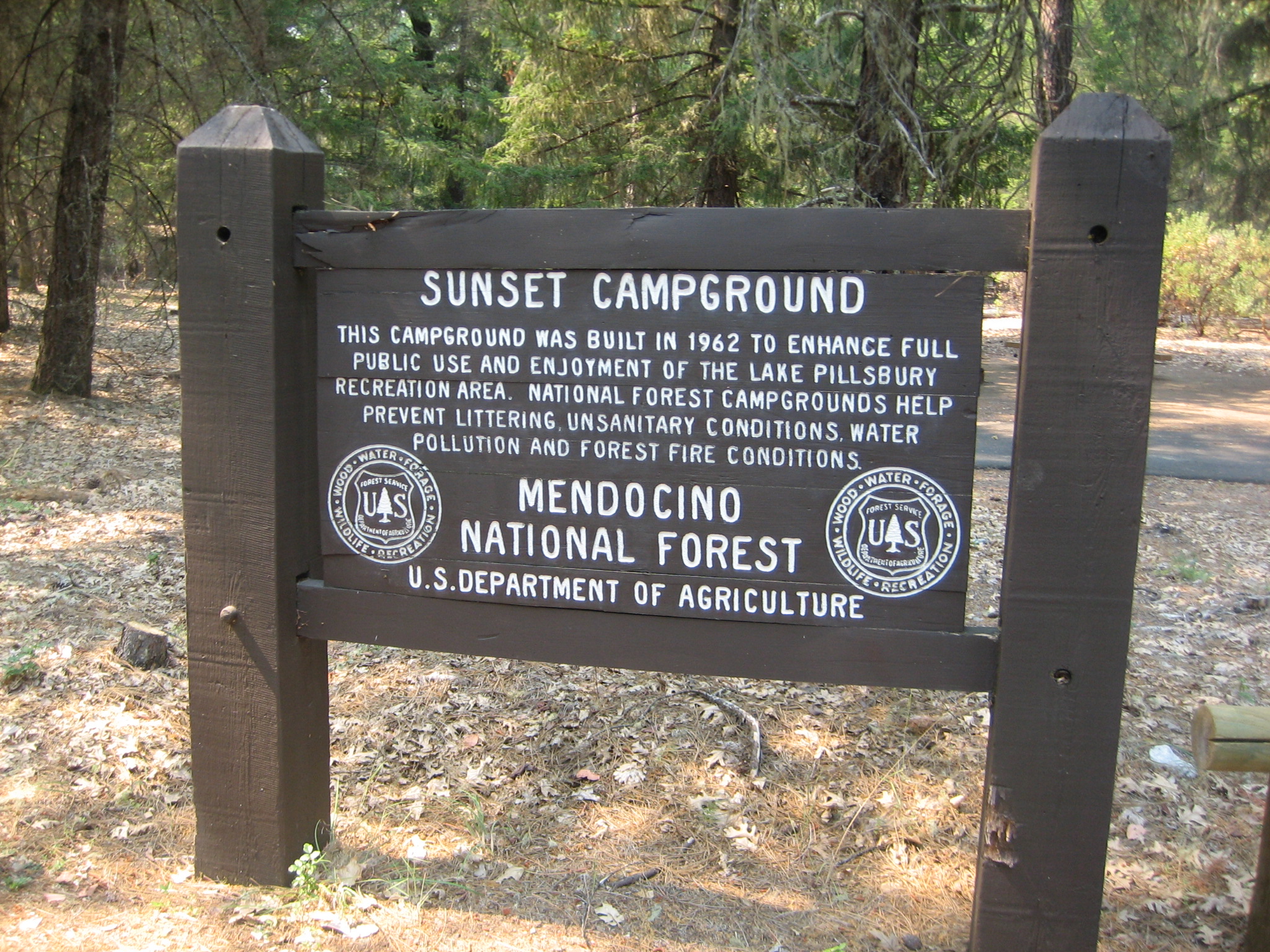  Sunset Point Campground on Lake Pillsbury, California 