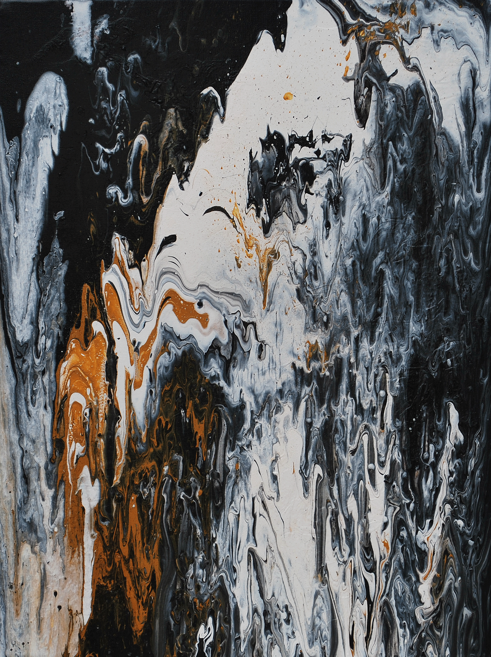 running-black-yellow.gif