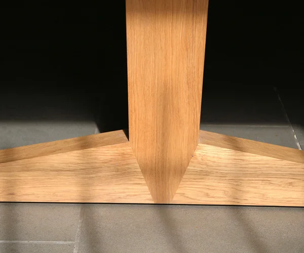 1. Iain table detail.jpg