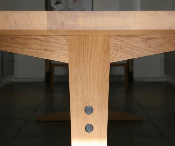 3. Iain table end.jpg