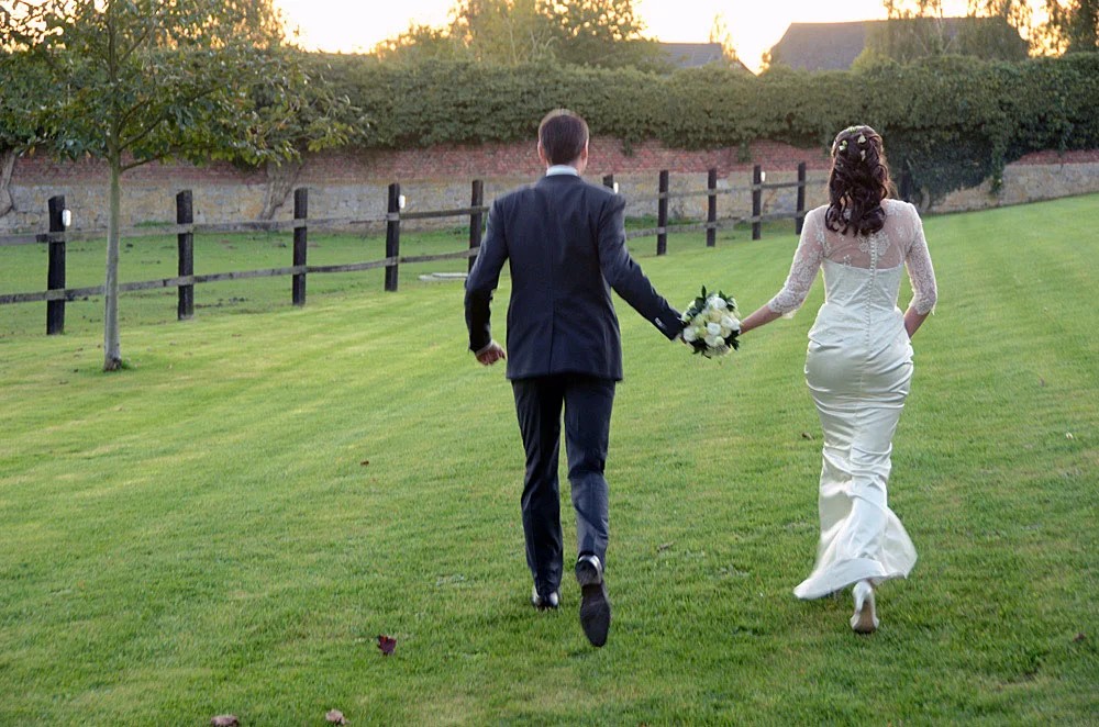 justmarried_04_b.jpg