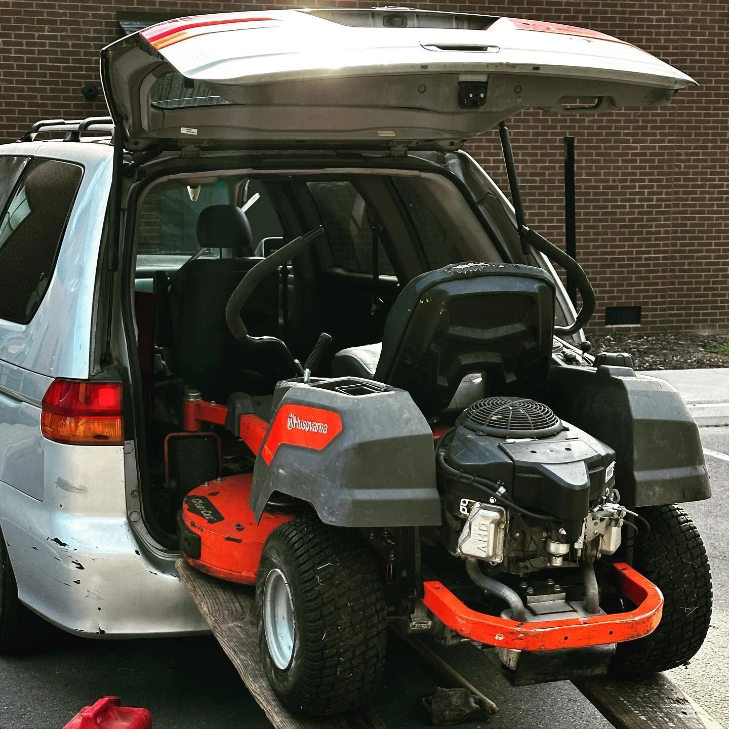 Lawnmower Man Mini Van