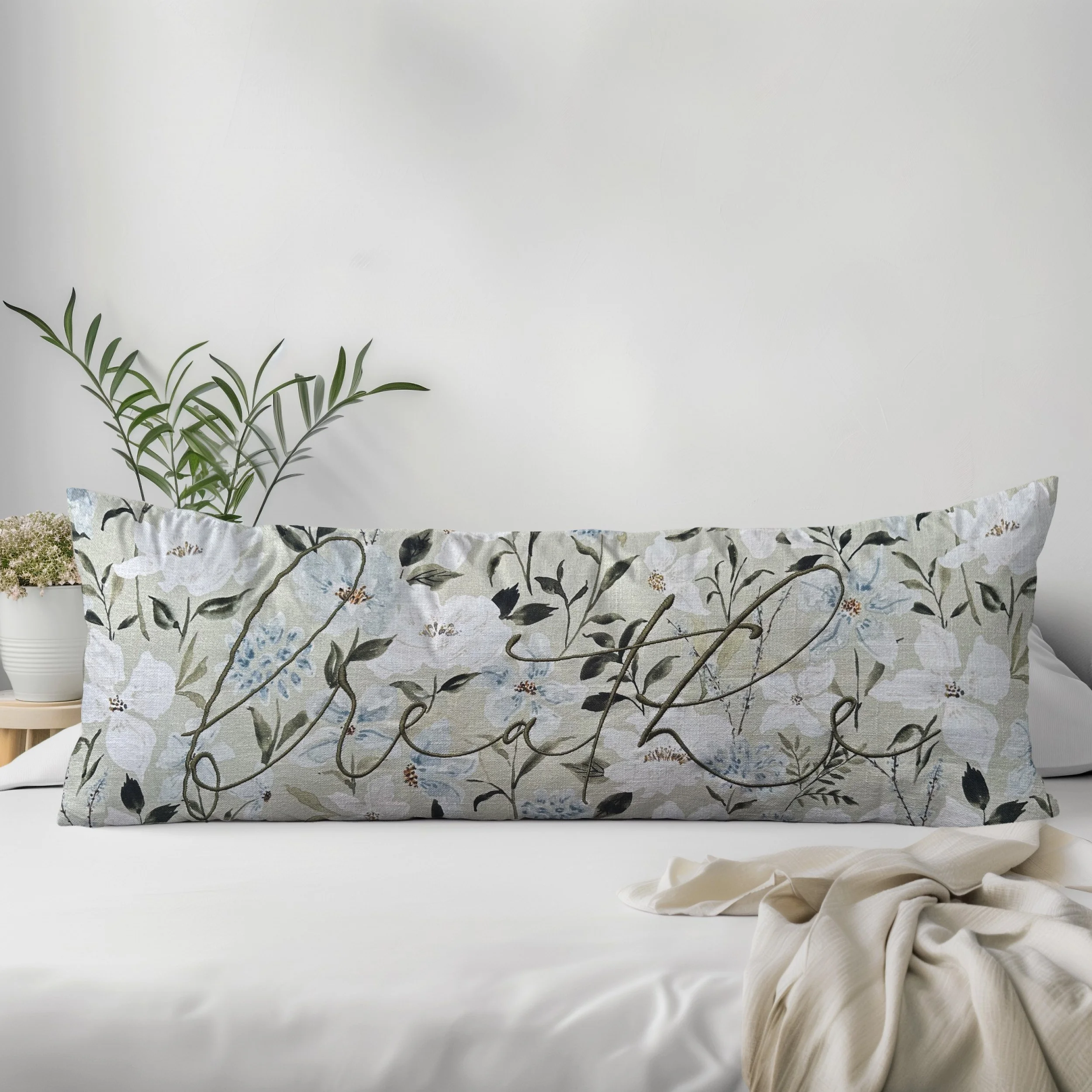 PL002E_Bed2.jpg