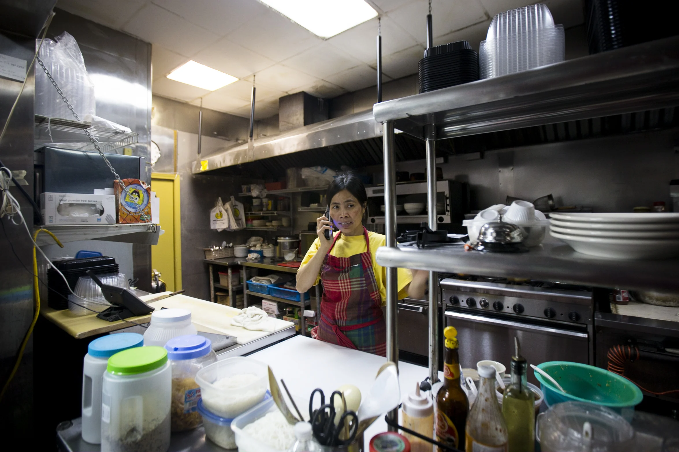  Thawdar Kway, the wife of Yoma's owner. Due to visa problems, she was separated with her husband for almost a year, waiting alone for the visa to be processes in Bangkok, Thailand. Now she helps out in kitchen of Yoma. By Ann Wang 