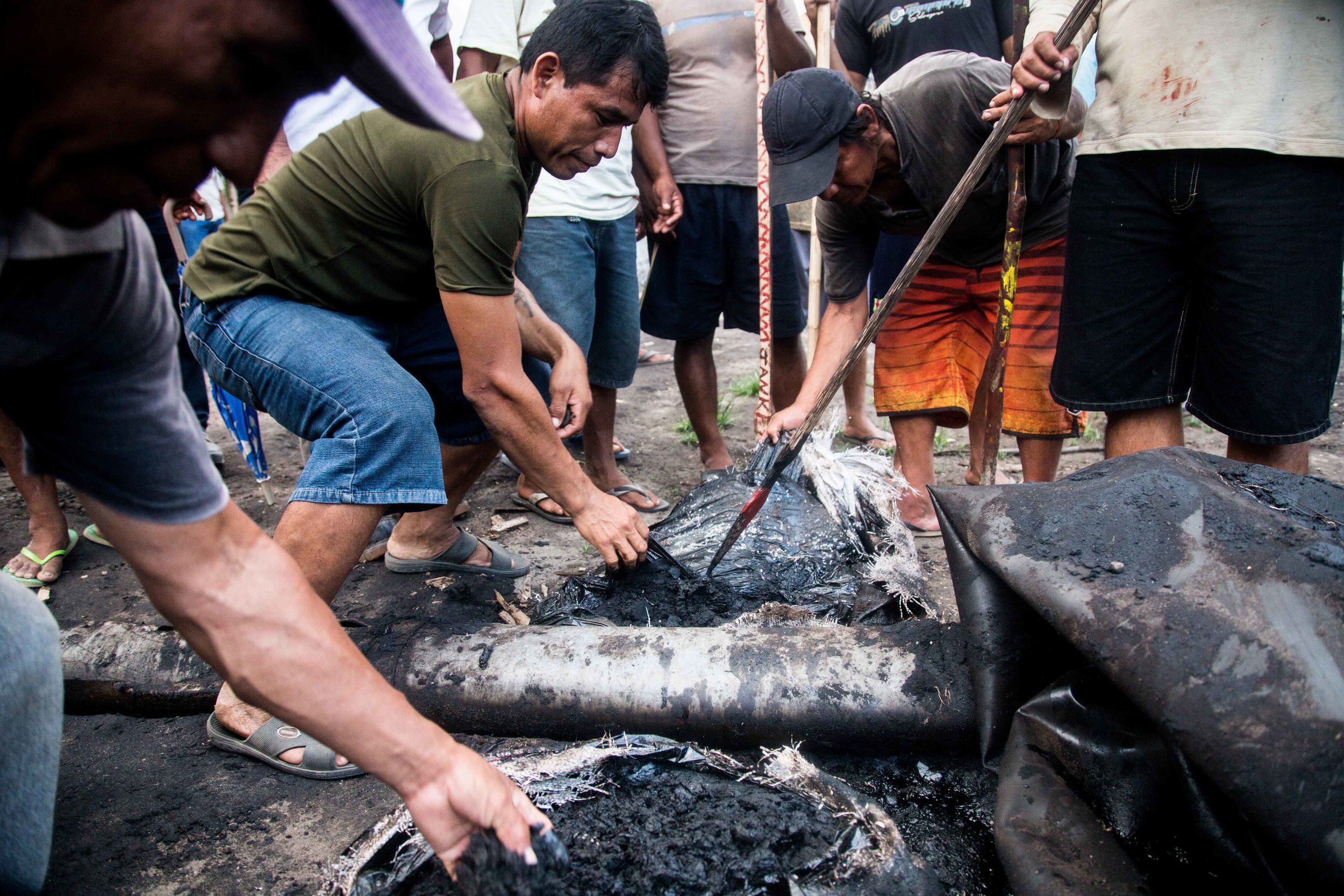  Peru Amazon pipline oil spill. Photo by Ann Wang 