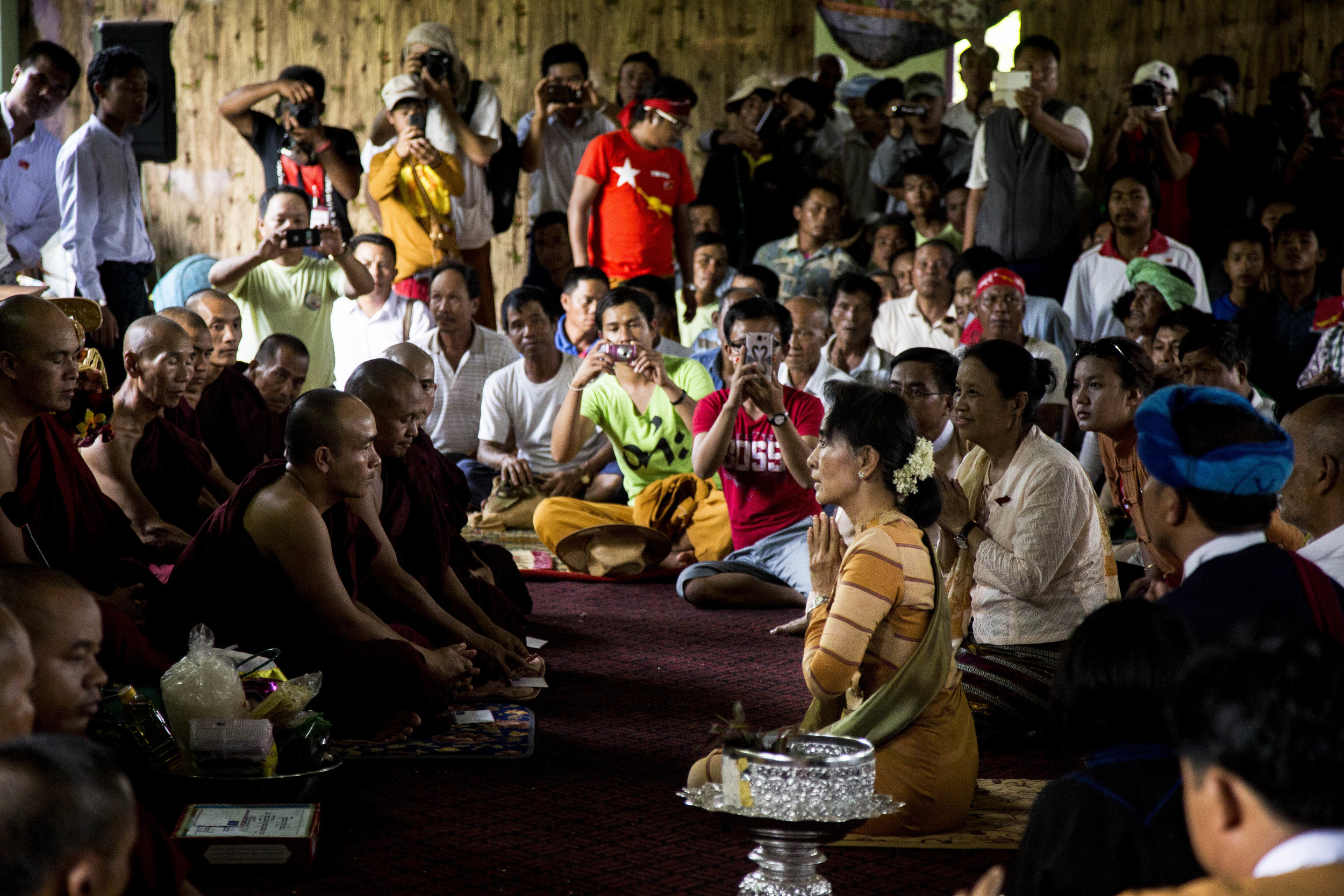  Daw Aung Shan Suu Kyi visiting Hsi-Hseng in Shan State on September 5, 2015Photo by Ann Wang 