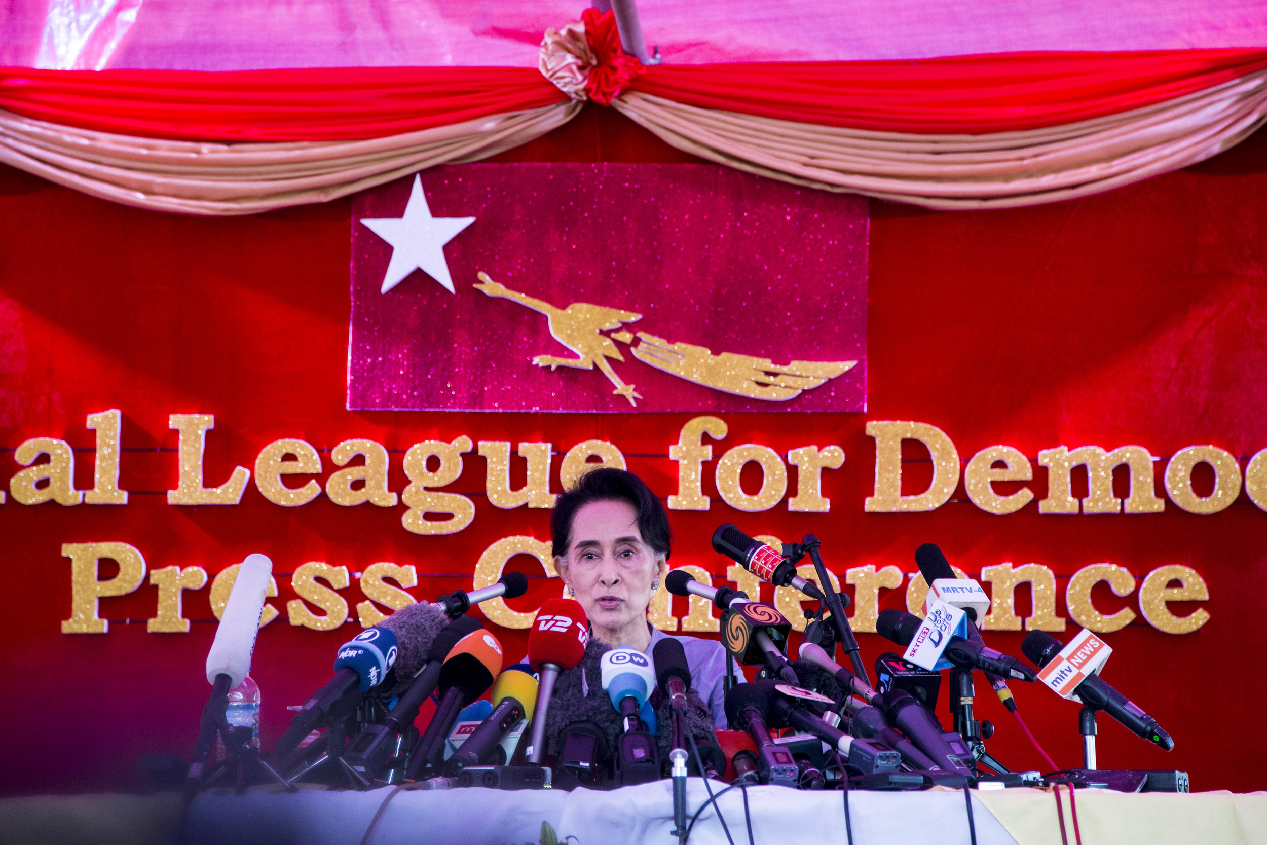  Myanmar opposition party NLD leader Aung San Suu Kyi speaks to the media about the general election at a press conference at her resident in Yangon on November 5, 2015. Photo by Ann Wang 