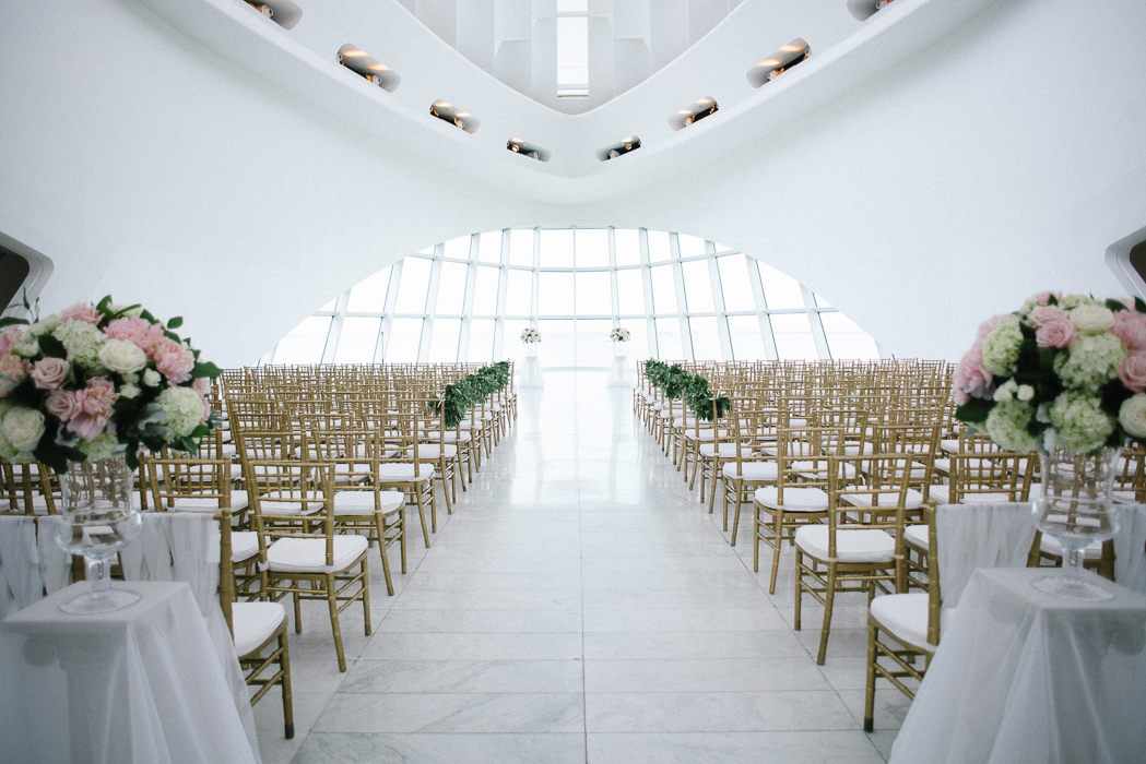 pamela yasuko milwaukee art musem wedding 1 chicago-oahu photographer 5.jpg