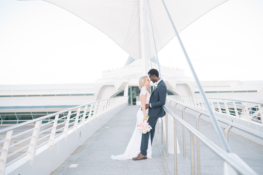 pamela yasuko milwaukee art musem wedding 1 chicago-oahu photographer 3.jpg