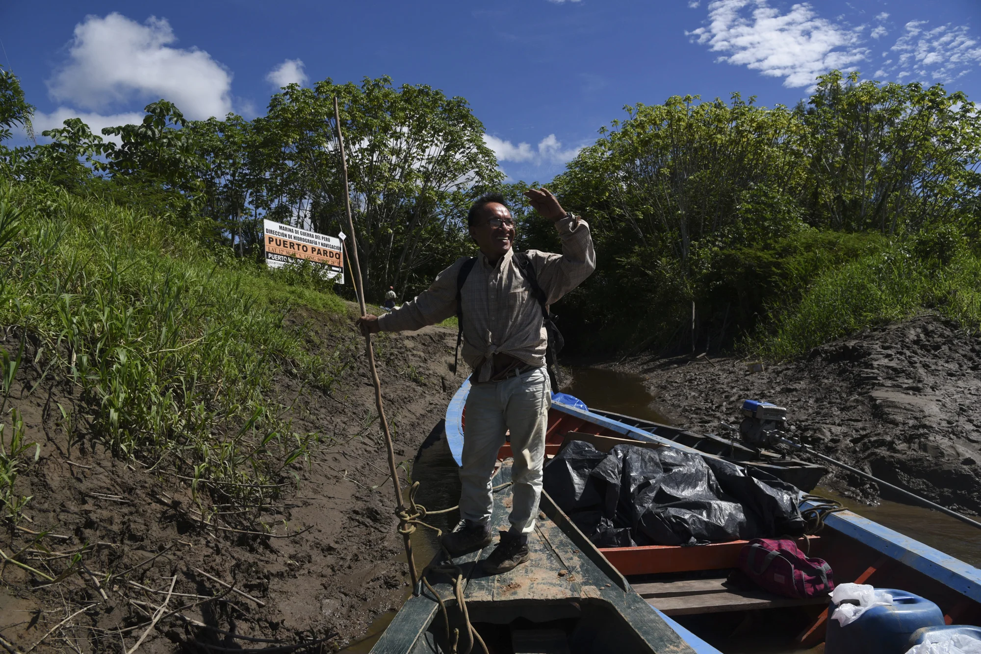  The next afternoon Manfred and Yohamir travel down river to record the Global Big Day results. 