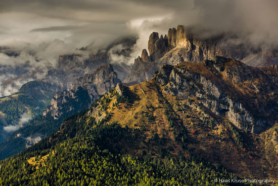 Italy's Dolomite range in the light of early morning. Photographer: Hans Kruse