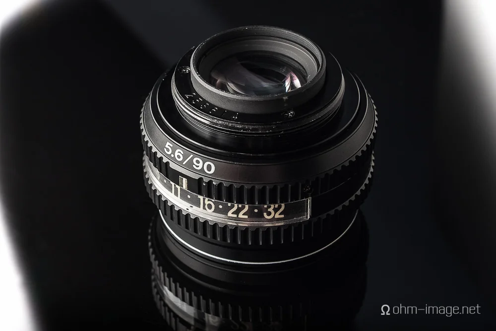 The 360 rotatable mount sits on three ball bearings and lets light bounce around the inside of the lens