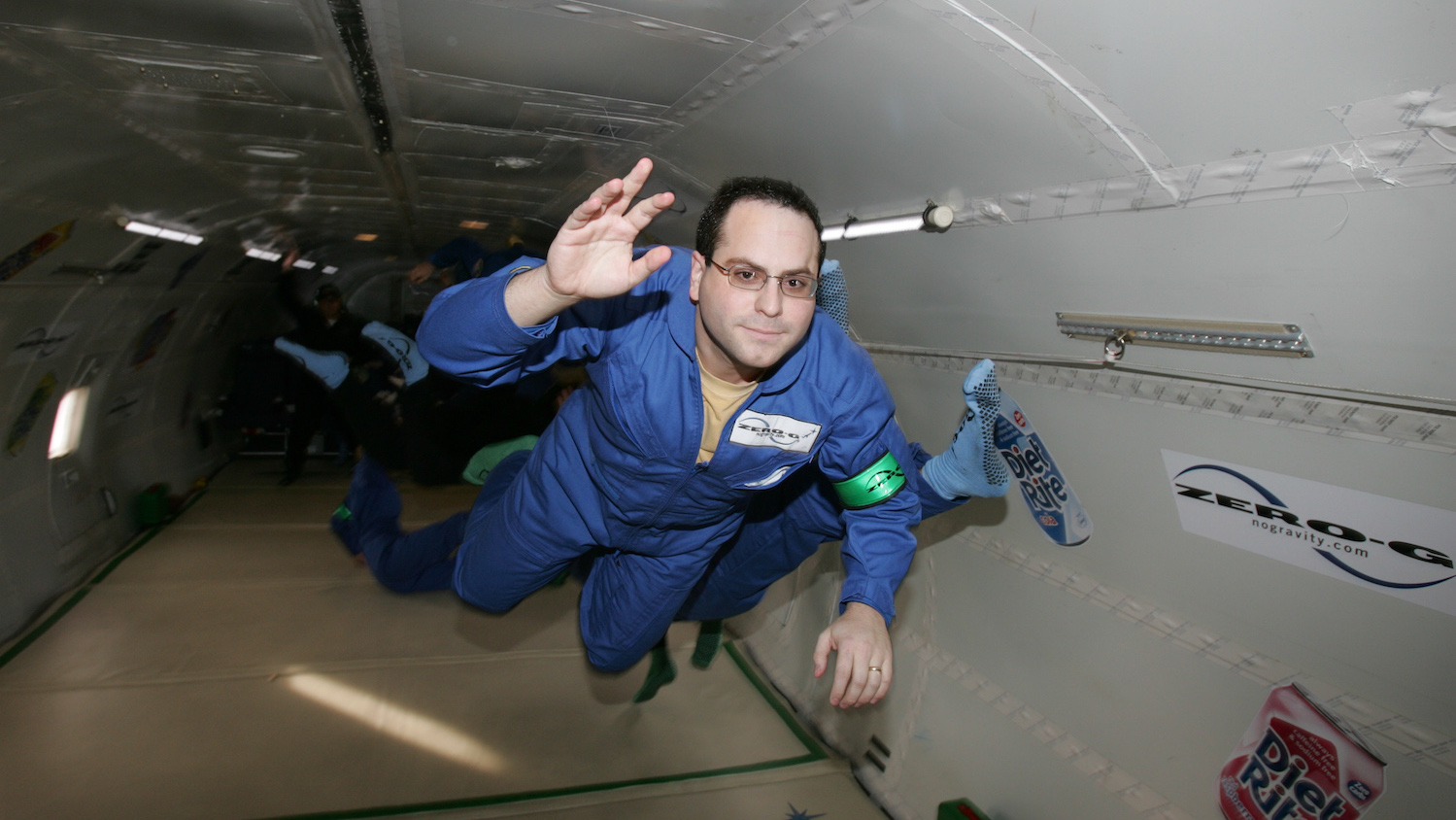 ZERO-G Corporation First Publicly Offered Commercial Weightless Flight (2004)